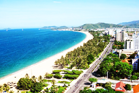 Bãi biển Nha Trang (Khánh Hòa)